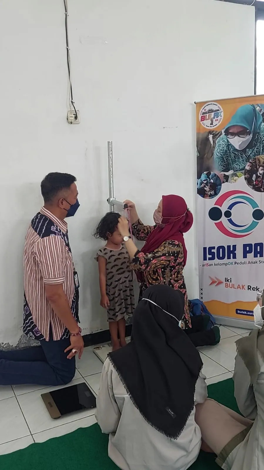 PERDANA GELAR ISOK PAS DI GEDUNG SERBAGUNA RW 02 KELURAHAN BULAK