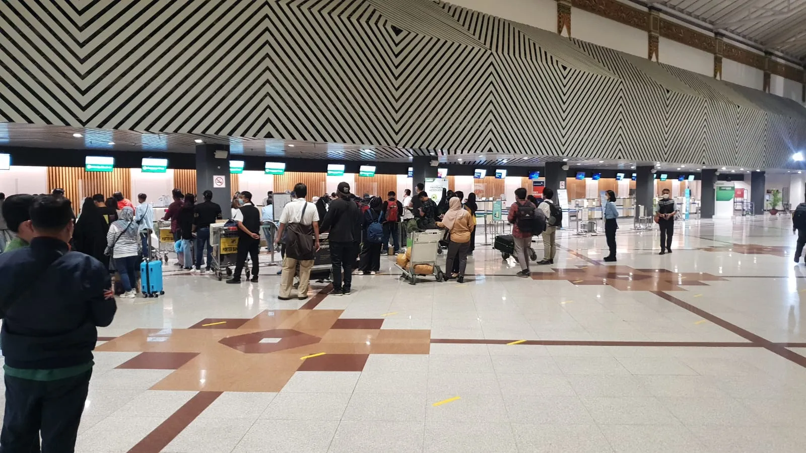 JELANG PERIODE POSKO NATARU, PERTUMBUHAN JUMLAH PENUMPANG DI BANDARA JUANDA MULAI NAMPAK