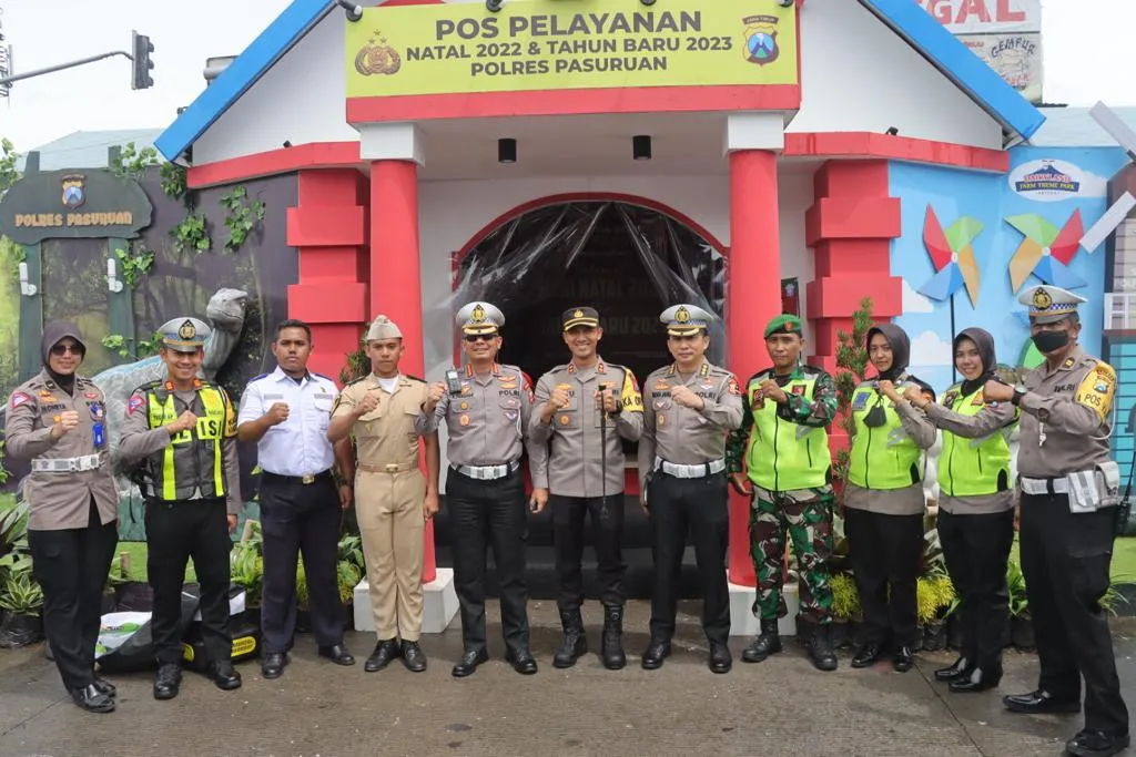 Kapolres Pasuruan Menerima Kunjungan Tim Korlantas Polri di Pos Pelayanan Nataru Tamandayu Pandaan