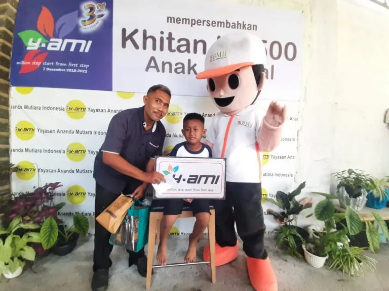 LAZNAS BMH KHITAN BERKAH BERSAMA 54 ANAK BERKEBUTUHAN KHUSUS (ABK) DI JATIM
