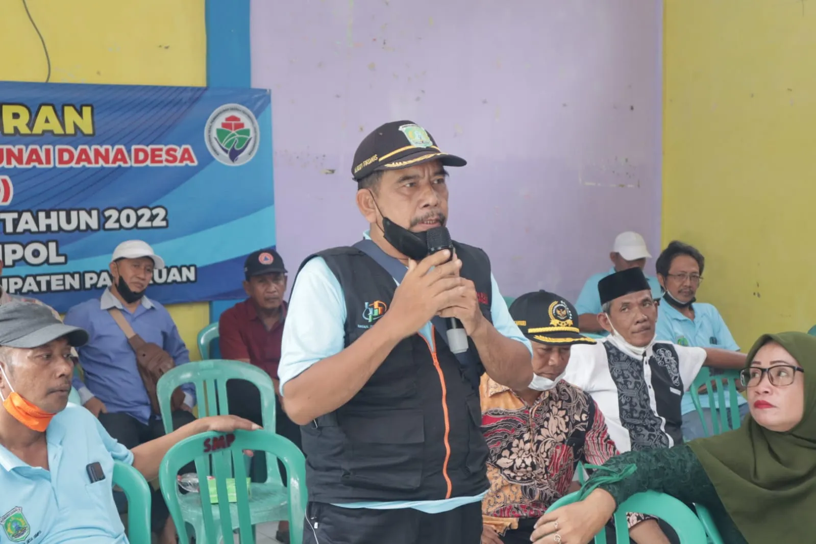 Polres Pasuruan Dengarkan Keluhan Warga Dalam Pertemuan Jum'at Curhat