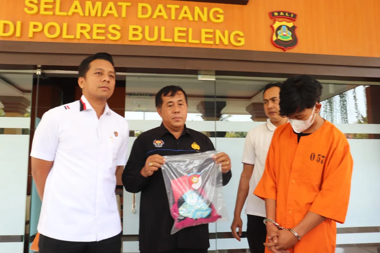Putus Pacaran Vidio Mesumnya Beredar Di WAG.
