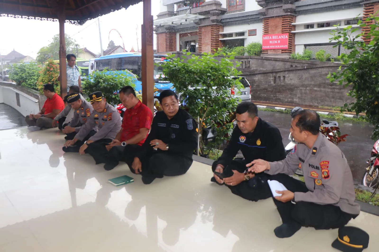 Jumat curhat, Polda Bali sasar Pasar Seni Sukawati
