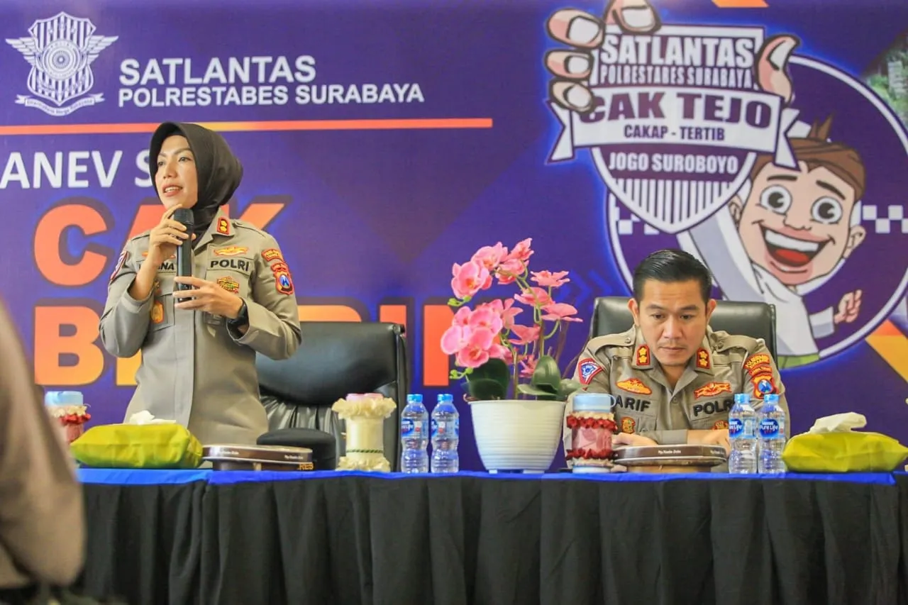 Satlantas Polrestabes Surabaya Giat Anev SIM Cak Bhabin