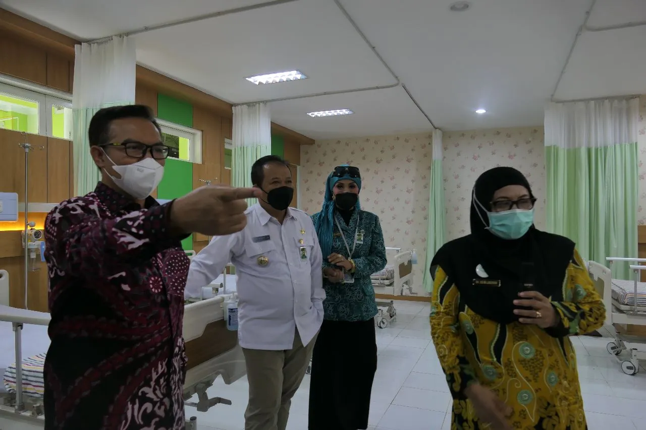 BKKBN RI Lakukan Tinjau Pelayanan KB RSUD DR. Soebandi