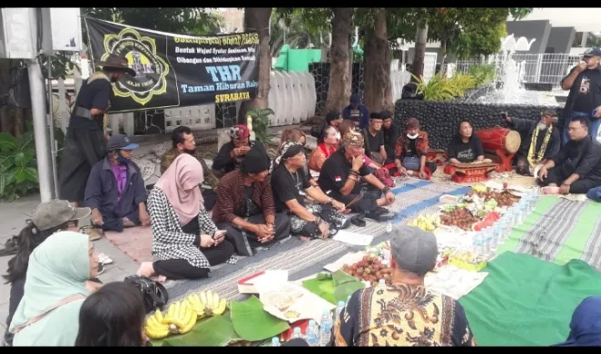 Wacana yang dihembuskan oleh Pemimpin Kota Surabaya, bahwa akan dibangun kembali THR/TRS Surabaya