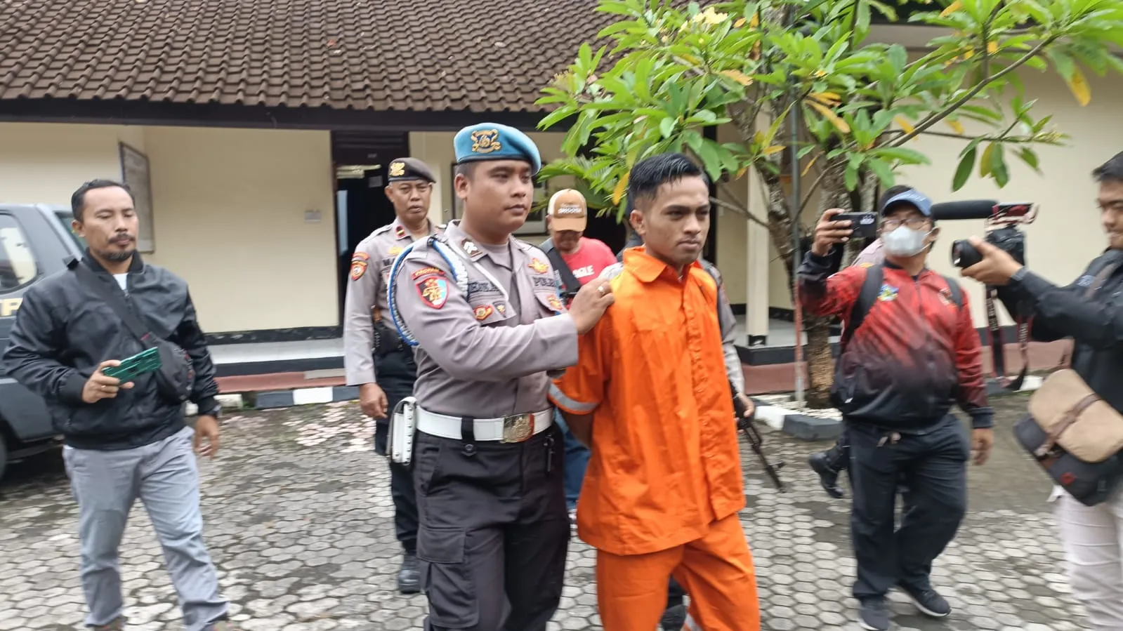Polsek Denpasar Utara Amankan Pelaku Pencurian Laptop Di Yayasan Taman Mahatma Gandhi