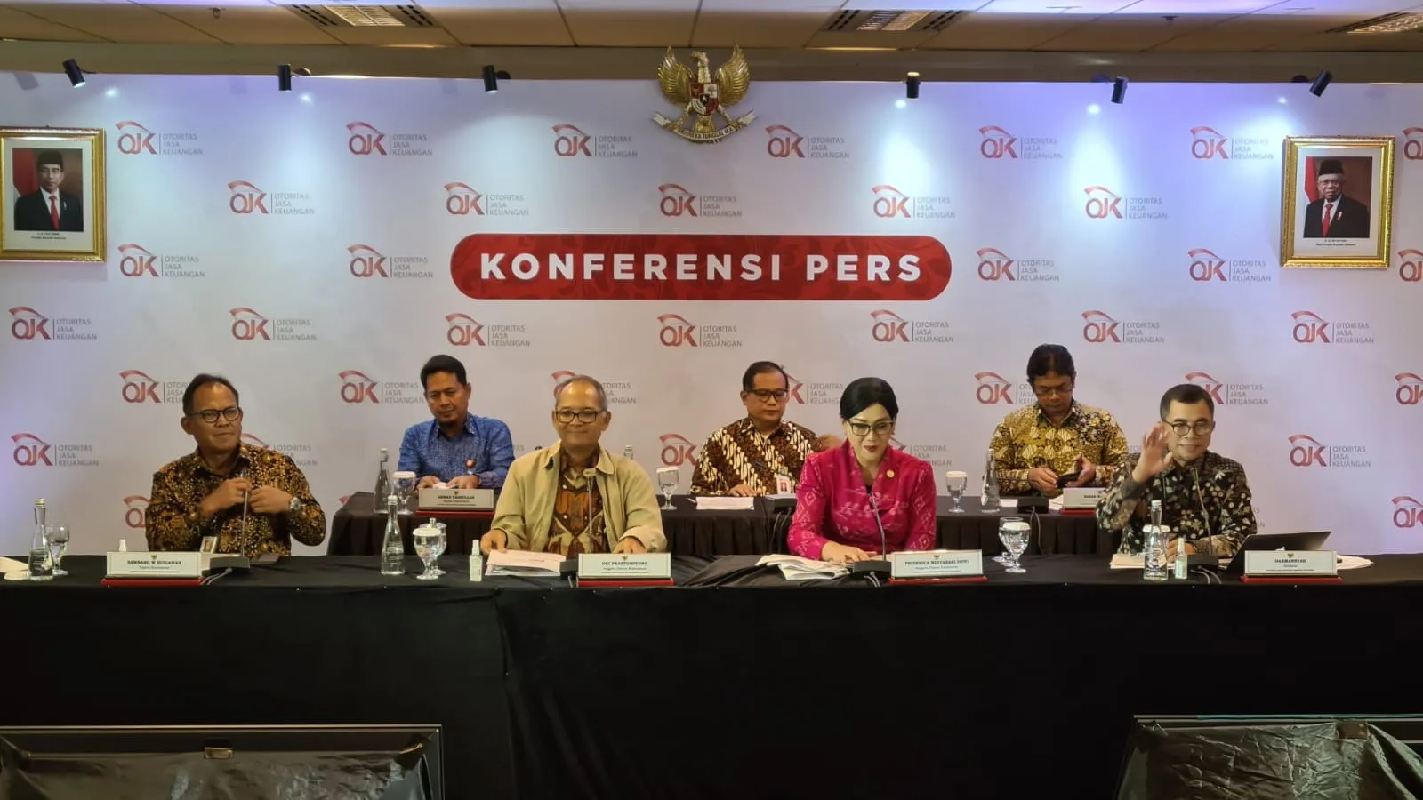 KOMITMEN OJK SELESAIKAN PERMASALAHAN DI INDUSTRI ASURANSI PENINGKATAN PERLINDUNGAN KONSUMEN