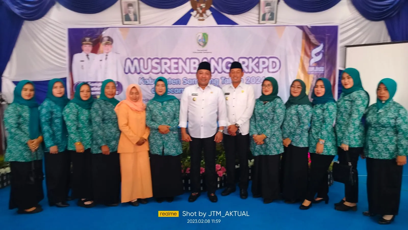 Bupati dan Wakil Bupati Sampang giat kunjungan kerja di Kedungdung Sampang Madura