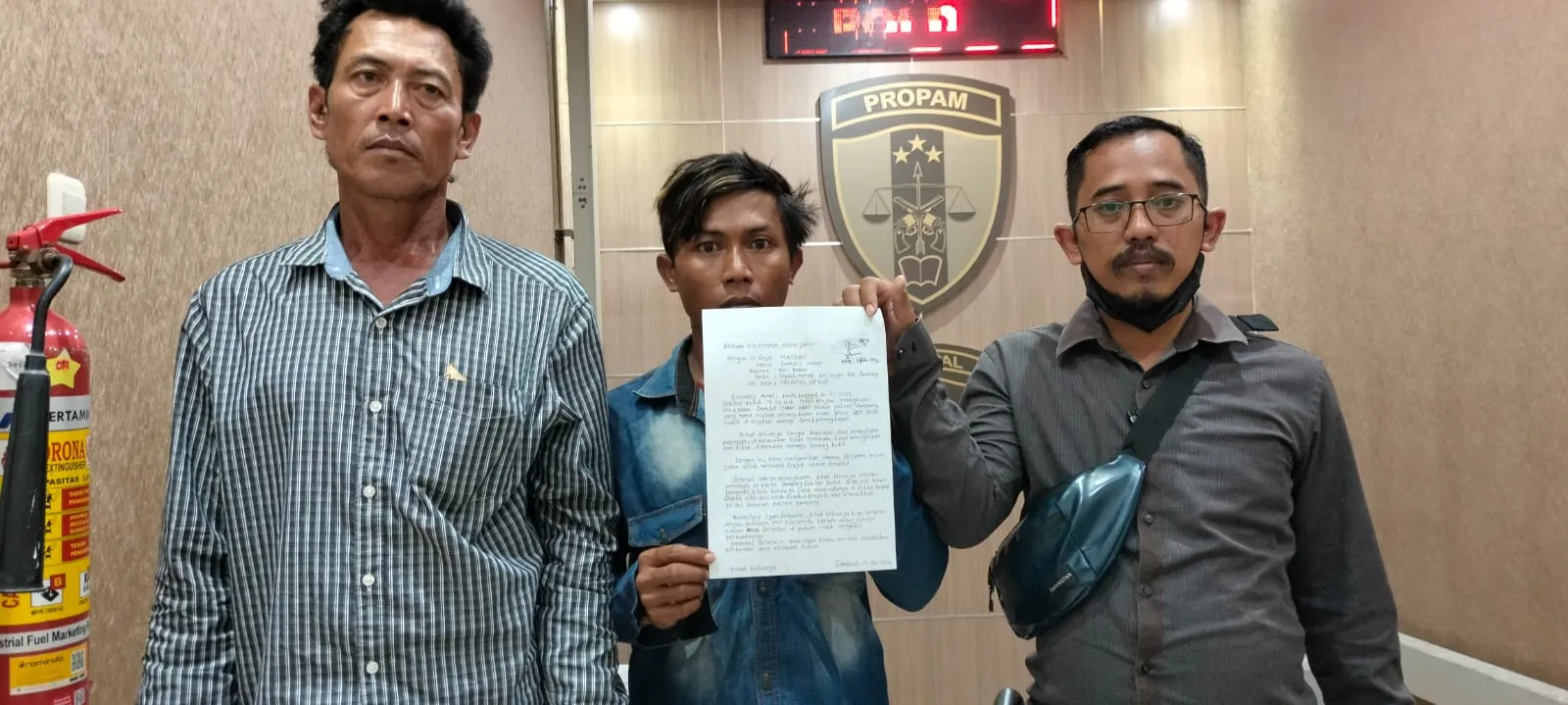 Demi Mencari Keadilan, kini Anggota Polres Sampang di Laporkan ke Propam Polda Jatim