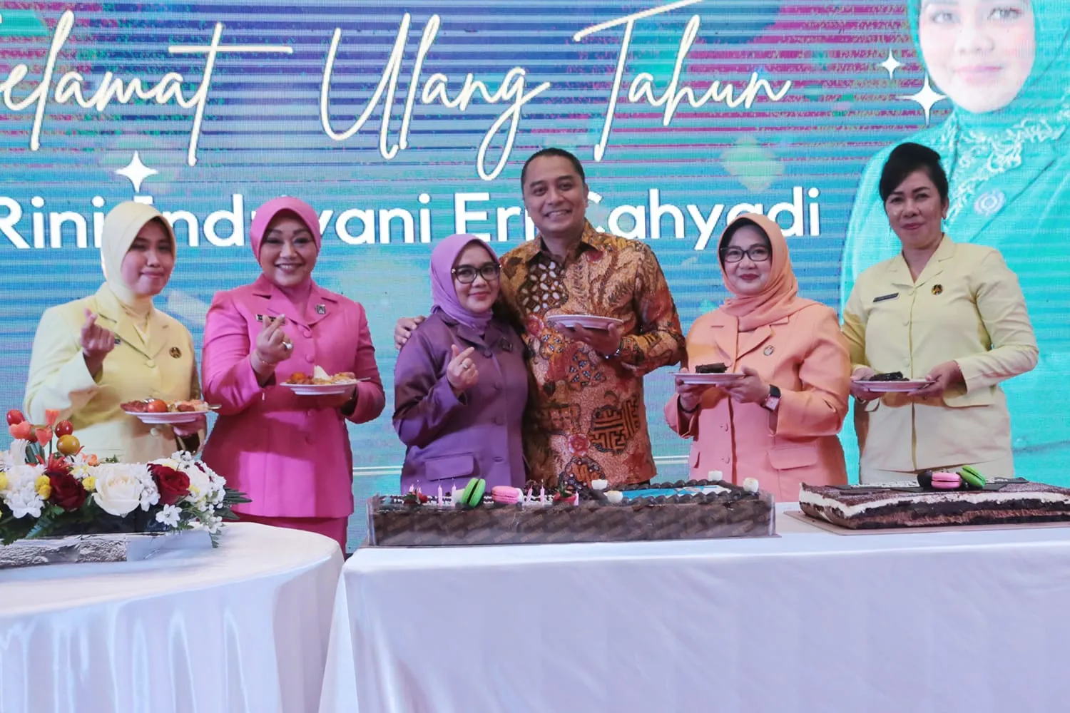 Istri Wali Kota Eri Dilantik Jadi Ketua Umum GOW, Siap Jadi Motor Penggerak Organisasi Wanita di Surabaya