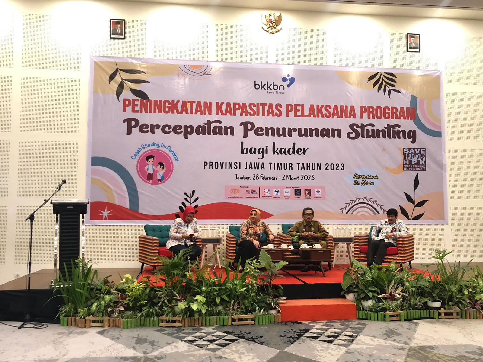 BKKBN JATIM GELAR PENINGKATAN KAPASITAS PELAKSANA PROGRAM PERCEPATAN PENURUNAN STUNTING BAGI KADER COE TINGKAT PROVINSI JATIM