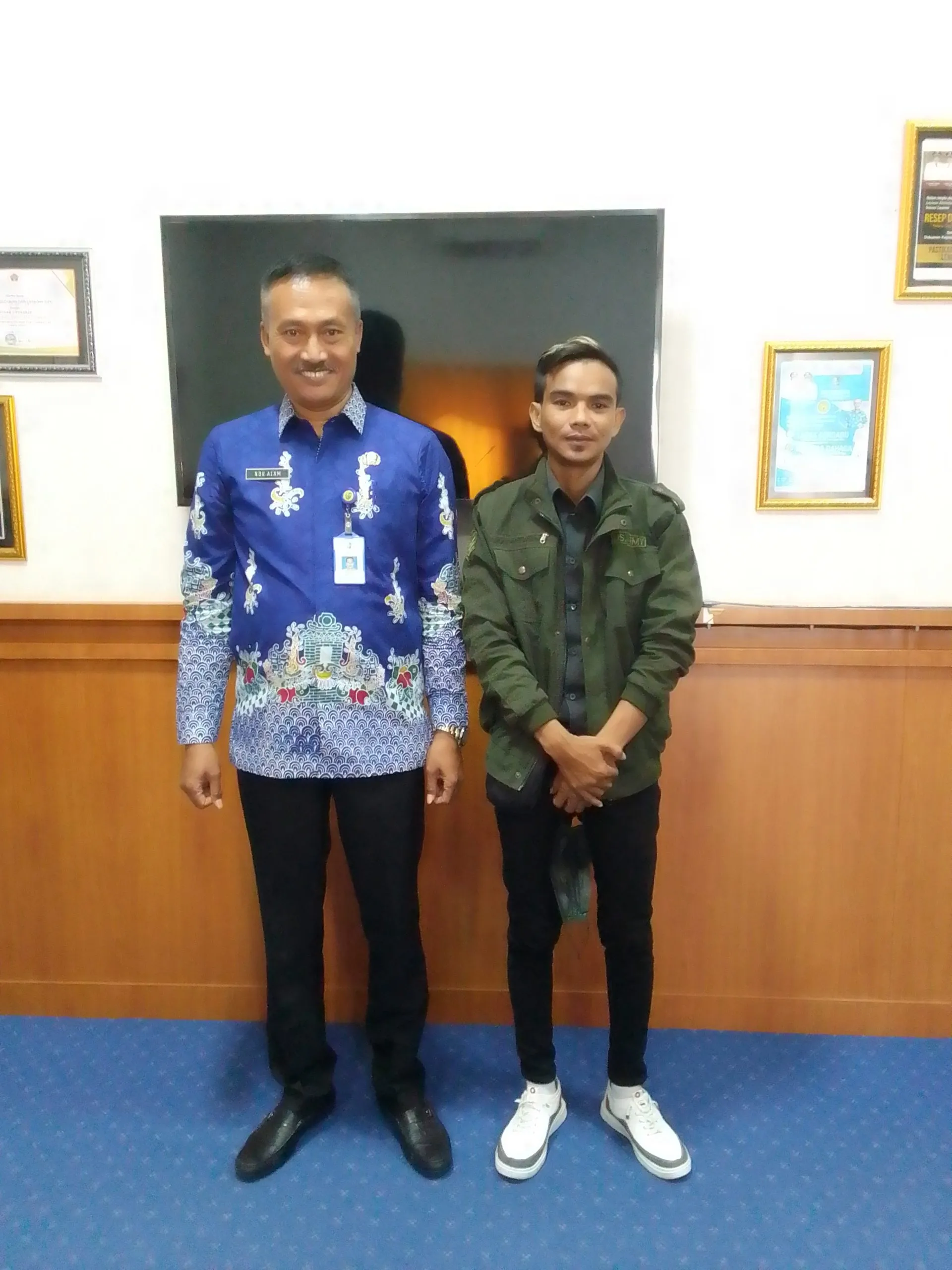 jalin sinergitas kepala Dispenduk Sampang dengan media zona peristiwa.com
