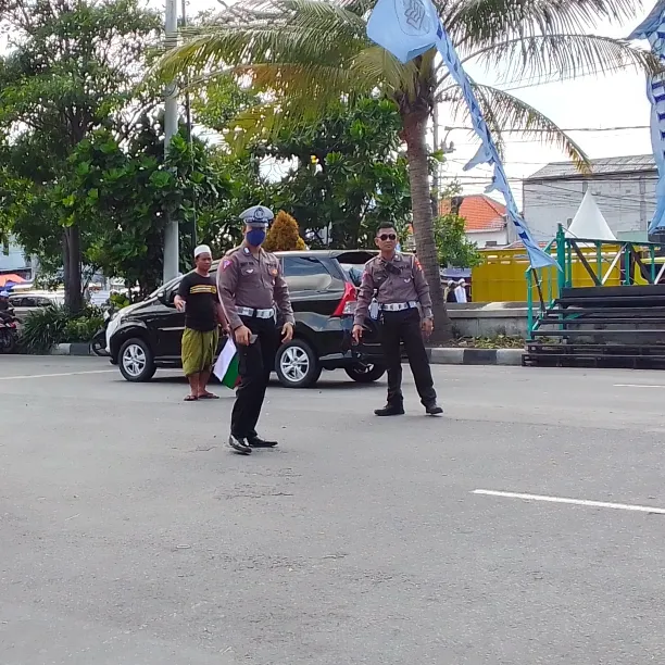 Satlantas Polres Tanjung Perak Siapkan Beberapa Personil untuk pengamanan Haul Akbar di Ponpes Al.fitrah