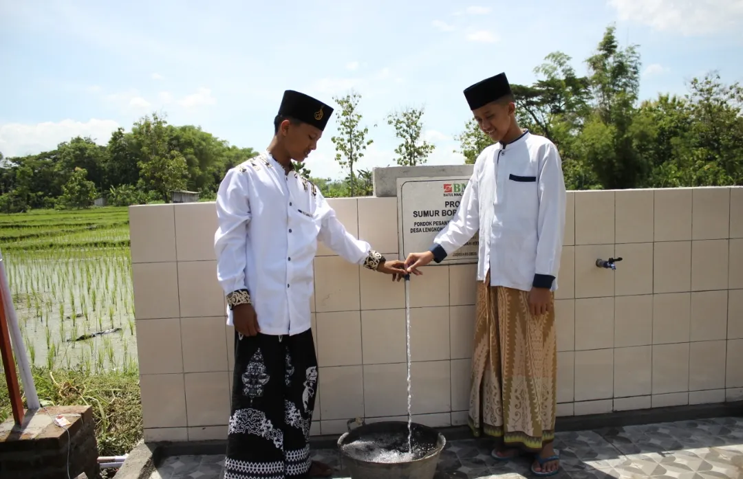 BMH JATIM BANGUN 116 SUMUR BOR UNTUK ATASI KRISIS AIR BERSIH
