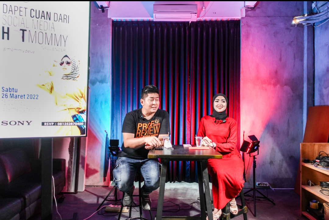 Berawal dari ibu rumah tangga kini menjadi Influencer