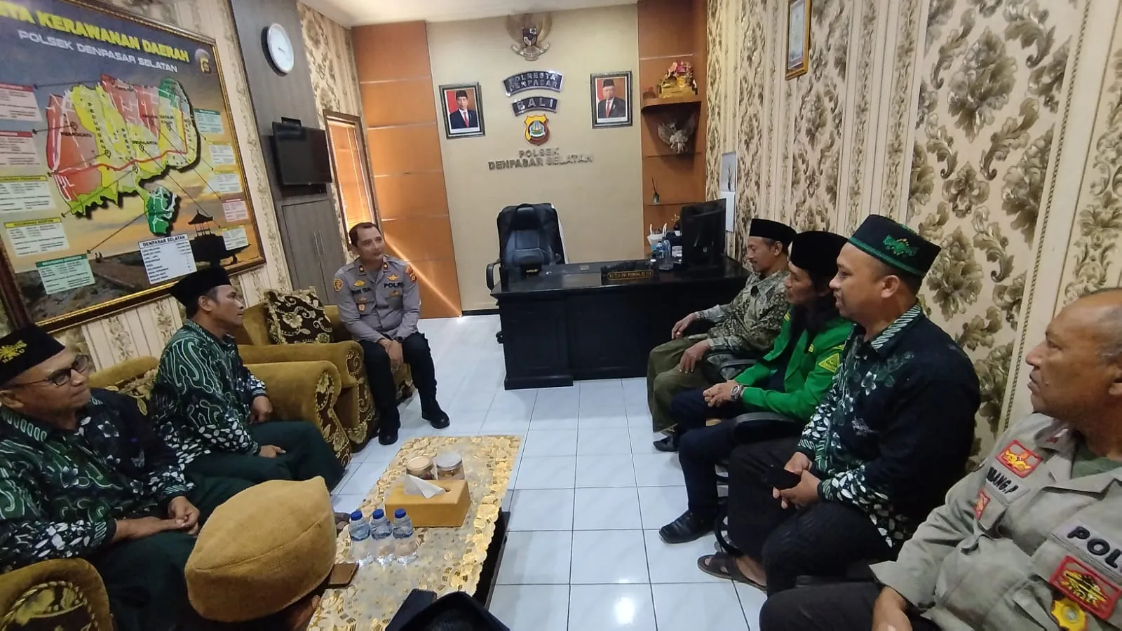 Jalin Silaturahmi, Kapolsek Denpasar Selatan Terima Audiensi Majelis Wakil Cabang NU Denpasar Selatan