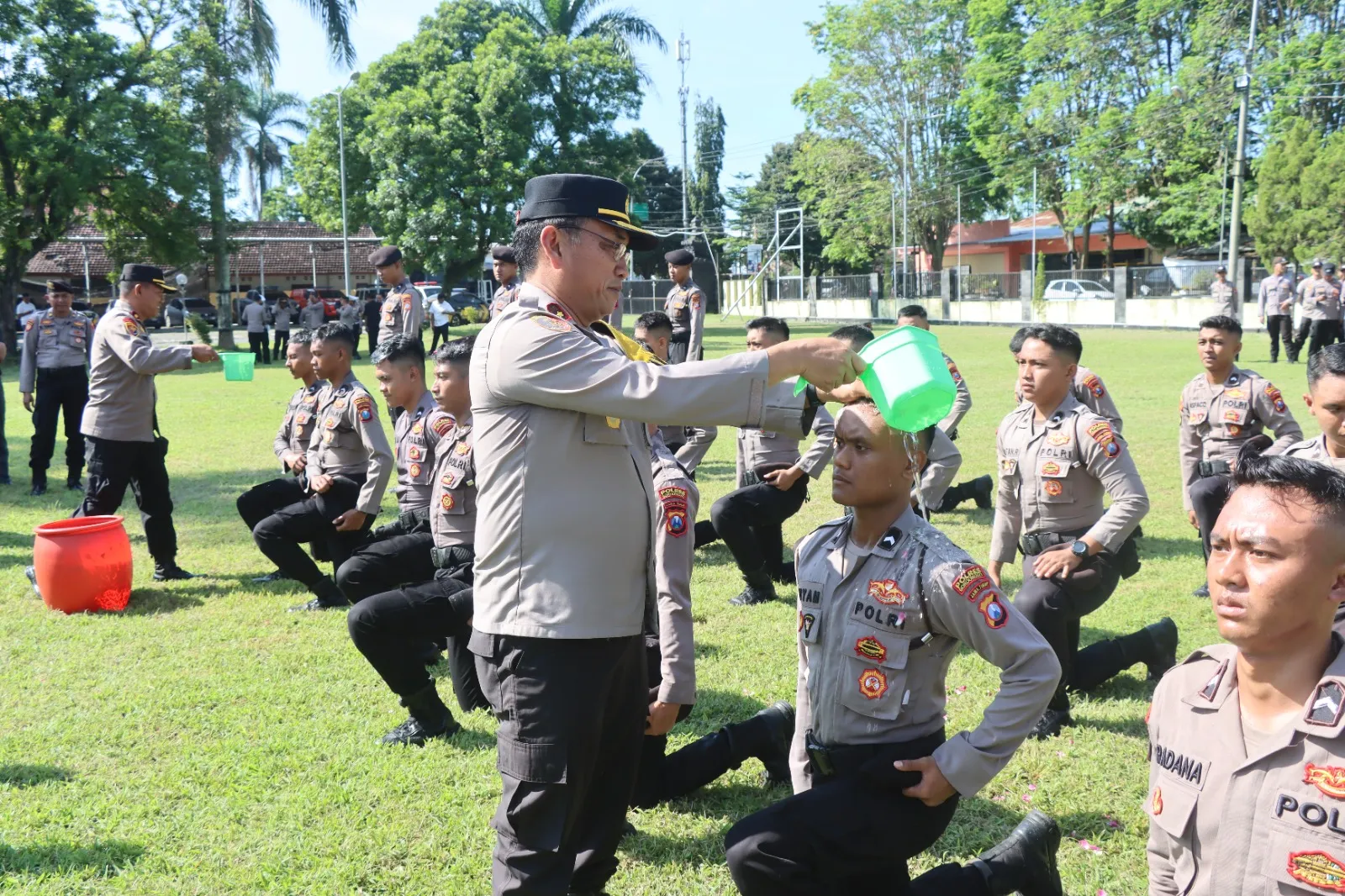 Kapolres Bondowoso Pimpin Apel Tradisi Penerimaan Bintara Remaja Baru Tahun 2023