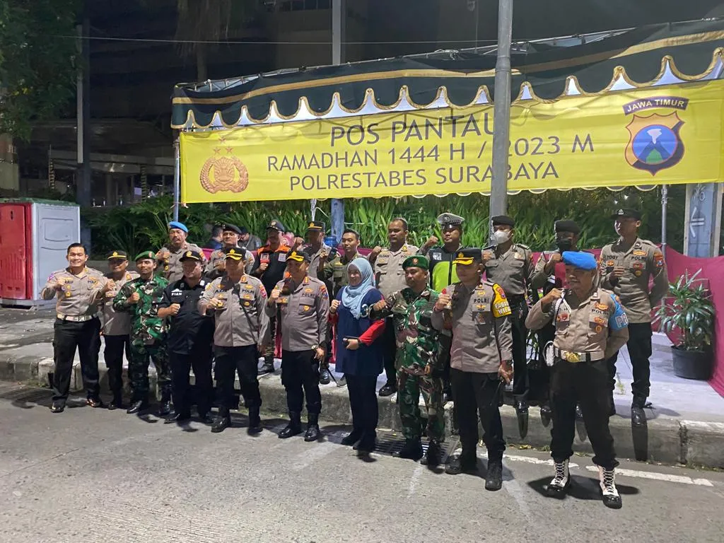 KAPOLRESTABES SURABAYA KUNJUNGI POS PANTAU RAMADHAN SP 3 CIWO DINI HARI