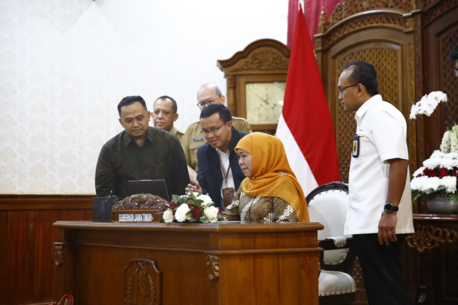Gubernur Jawa Timur Himbau Wajib Pajak Segera lapor SPT
