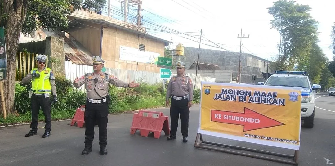 Polres Bondowoso Adakan Simulasi dan Sosialisasi Pengalihan Arus Menjelang Lebaran