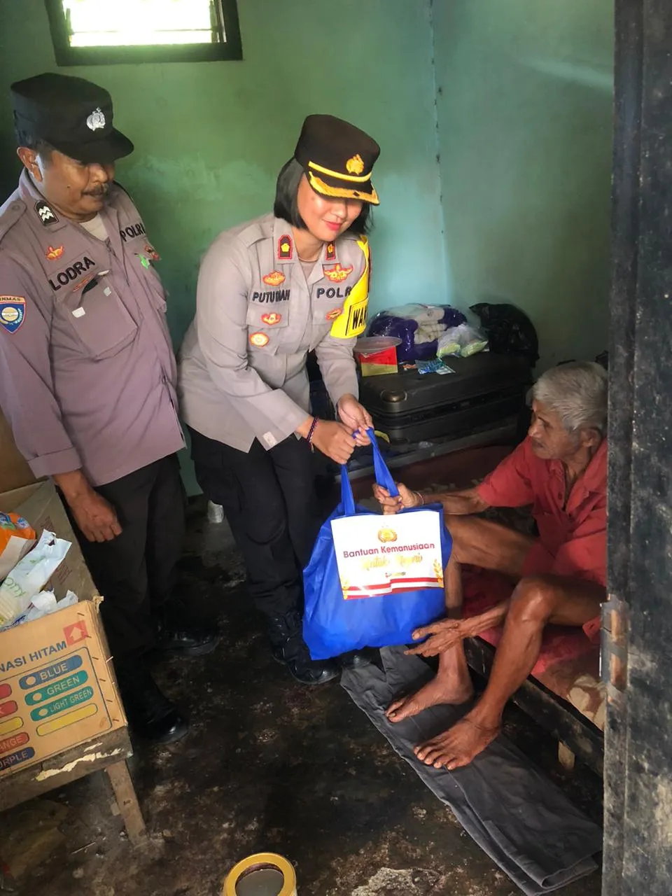 Puluhan Sembako di Bagikan Wakapolres Badung Jelang Hari Raya Idul Fitri 1444 H