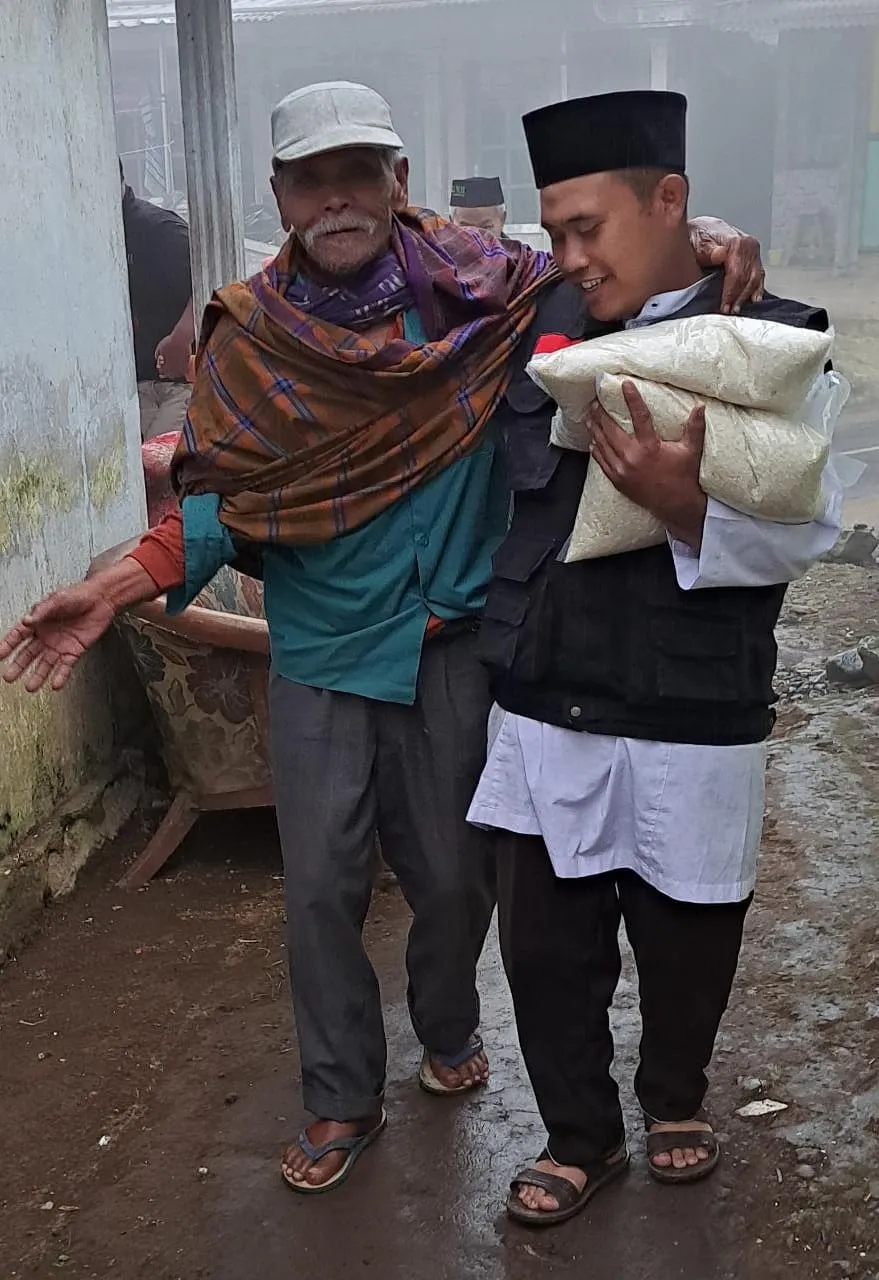 BMH JATIM BAGIKAN ZAKAT FITRAH HINGGA PEDALAMAN SUKU TENGGER