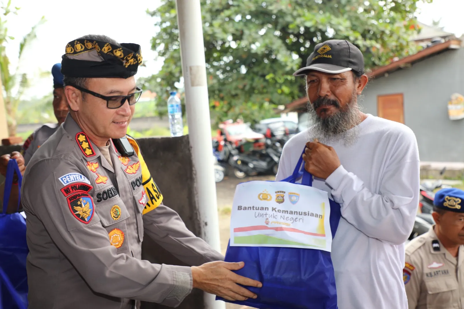 Jumat Curhat, Polda Bali Datangi Nelayan Pantai Cucukan