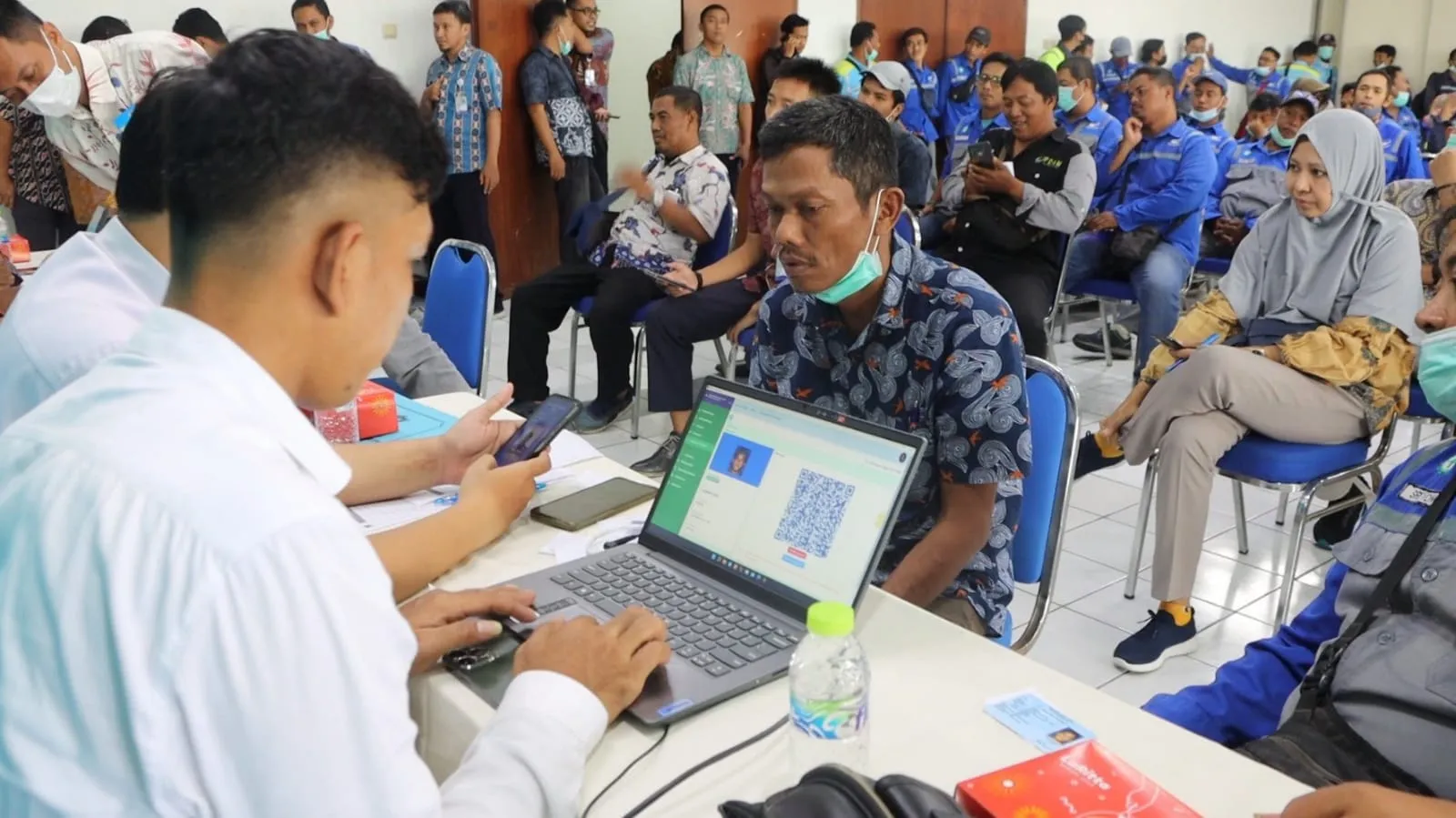 Antusias Warga Surabaya Telah Aktivasi KTP Digital