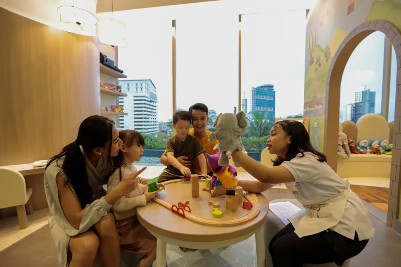 JW Marriott Hotel Surabaya Ajak Keluarga Quality Time Bersama Dengan Program JW Kids Club
