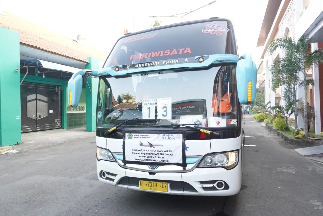 Gubernur Jatim Lepas Kloter 1 Asal Bangkalan