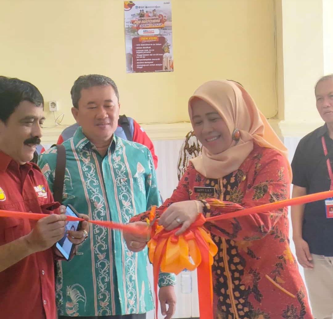 Berjalan Lancar Job Matching SMK YPM 8 Sidoarjo di Buka Kisyanto Bersama Happy Sekertaris Dinas Tenaga Kerja