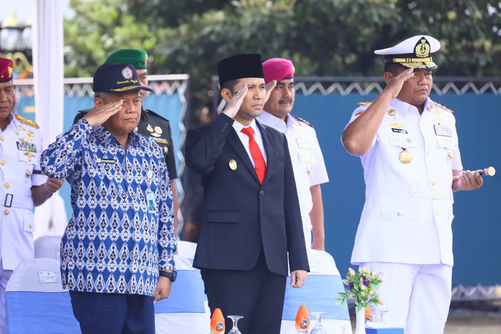 Hadir Sertijab Komandan Lantamal V, Wagub Emil Harapkan Sinergitas Pemprov Jatim dan Lantamal V Terus Berlanjut dan Ditingkatkan