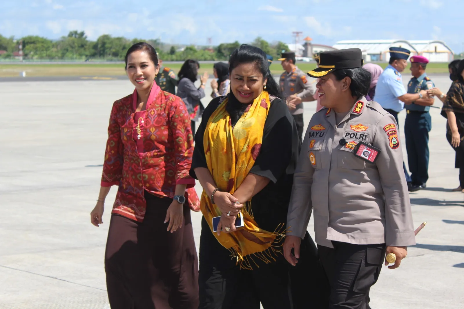 Dampingi Kapolda Bali, Kapolres Bandara Ngurah Rai Sambut Kedatangan Panglima TNI