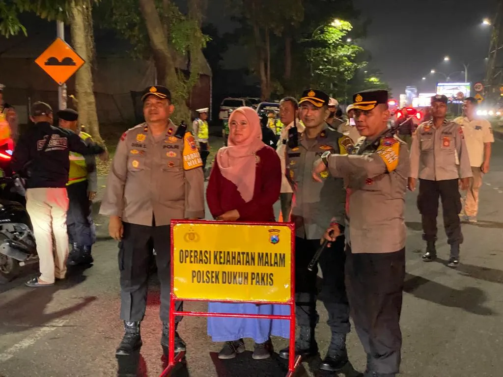 KAPOLSEK DUKUH PAKIS PIMPIN OKM GABUNGAN 3 PILAR
