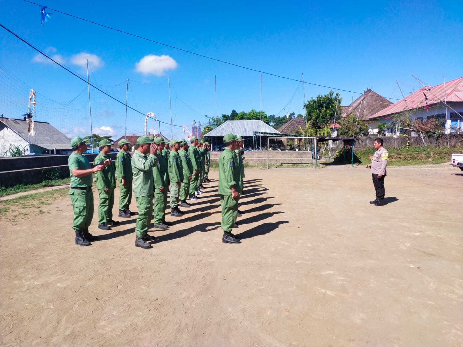 Polsek Kintamani berikan pelatihan Linmas di Desa Bayung Cerik