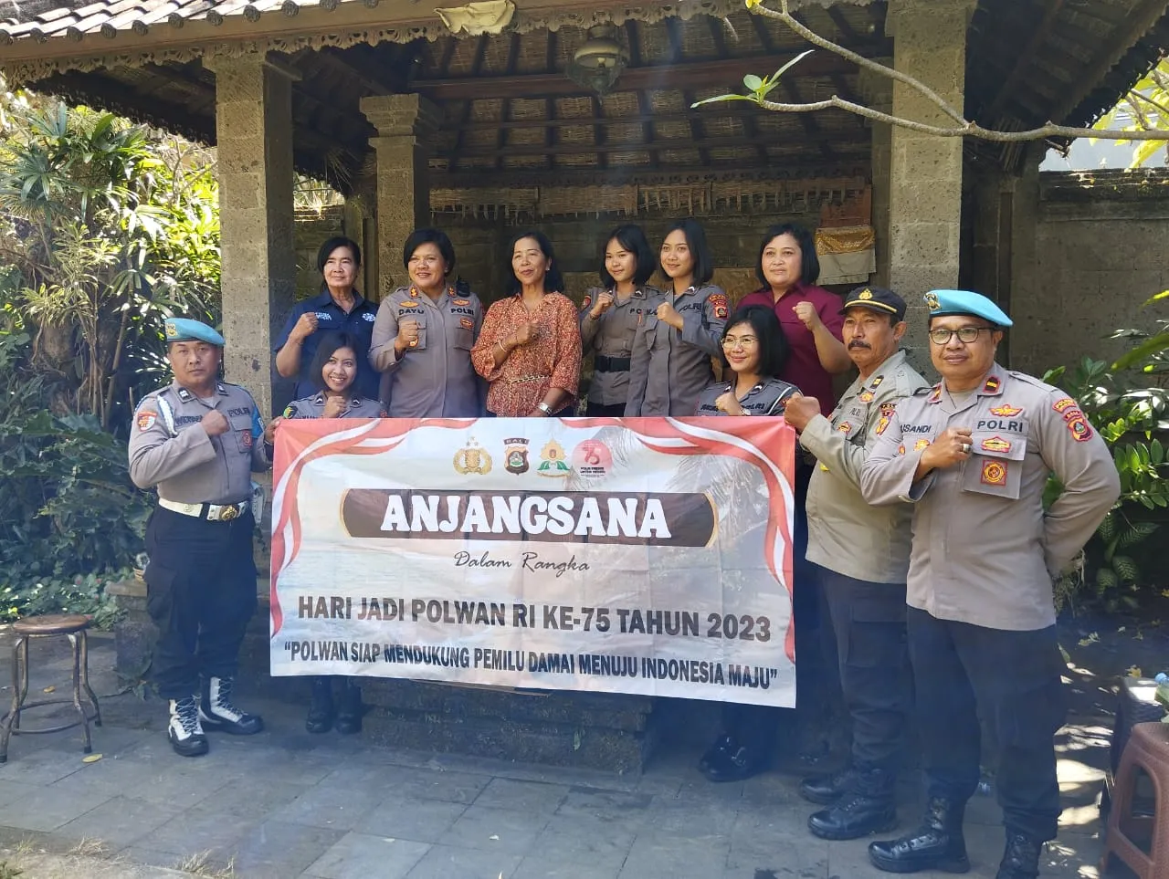 Kapolres Bandara Anjangsana ke Rumah Iptu ( P ) Ni Luh Mandyani Dalam rangka HUT Polwan ke 75