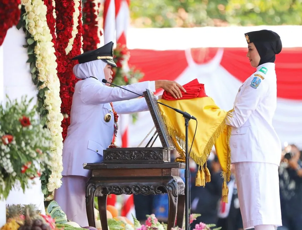 HUT Ke-78 Kemerdekaan RI, Gubernur Khofifah Bangun Optimisme Jatim Terus Maju dan Melaju Menuju Indonesia Emas 2045