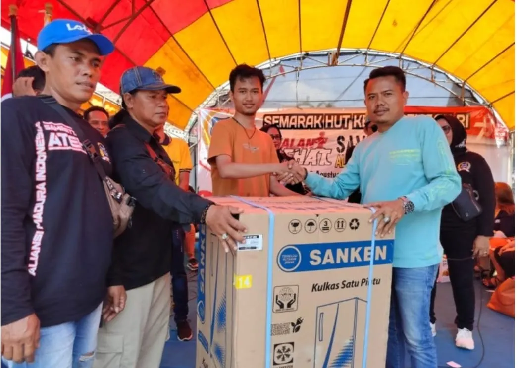 Meriahnya JJS AMI, Berikan Ratusan Doorprize Untuk Warga Surabaya  