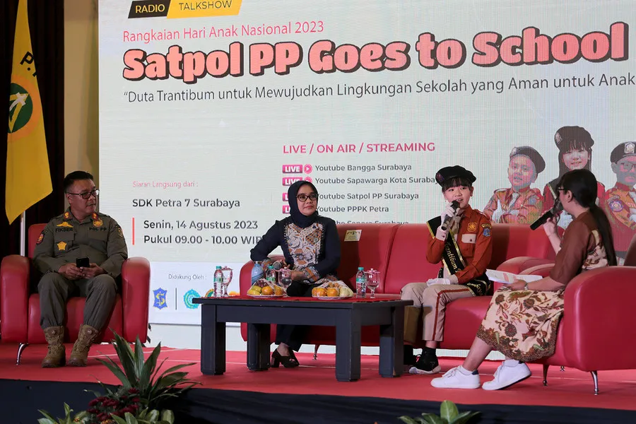 SATPOL PP GOES TO SCHOOL AJAK SISWA KAMPANYEKAN STOP BULLYING