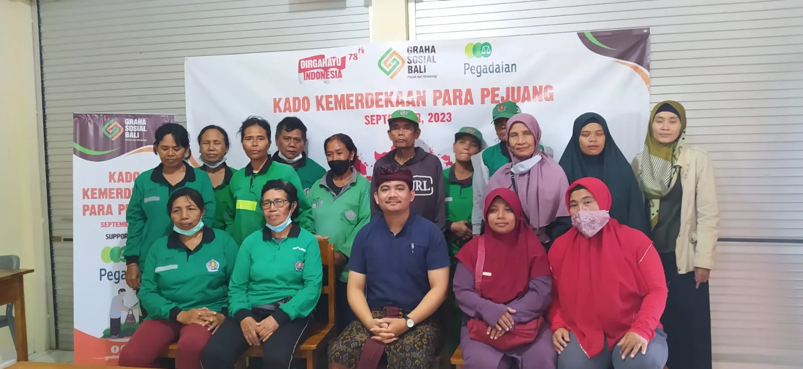 PEGADAIAN KANTOR WILAYAH VII DENPASAR GANDENG GRAHA SOSIAL BALI BERIKAN KADO KEMERDEKAAN KEPADA PARA PEJUANG*