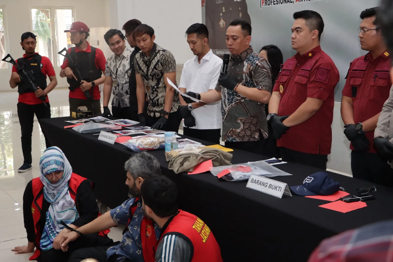 Pencuri International Asal Pakistan Dibekuk Usai Beraksi di Toko Tomli Wafa