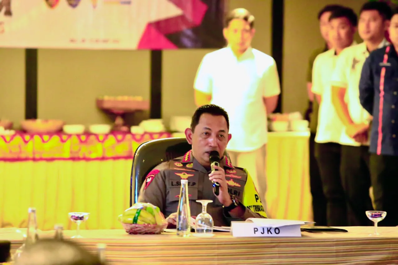 Pastikan KTT AIS Aman, Kapolri Cek Posko Satgas Gakkum