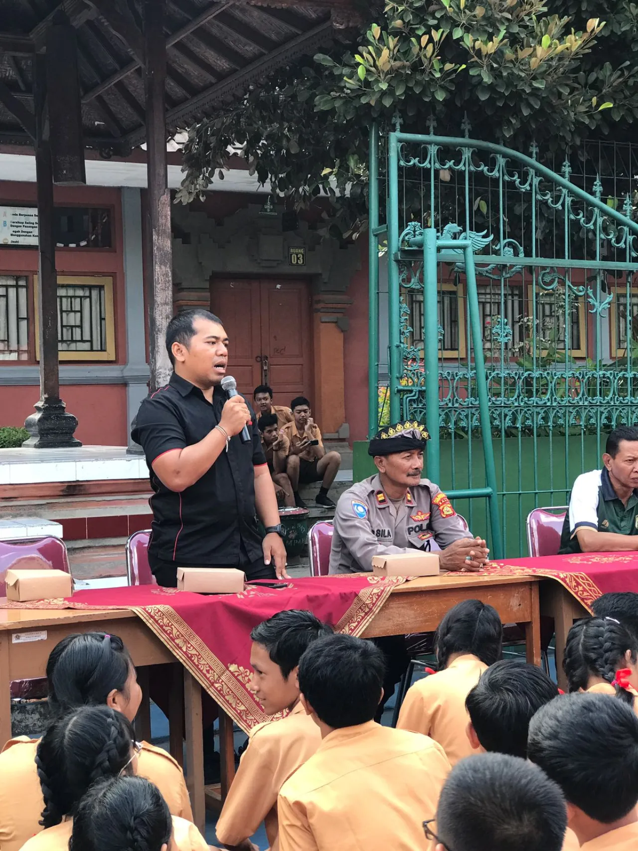 Kenakalan Remaja Jadi Topik Jum'at Curhat Polsek Denpasar Utara