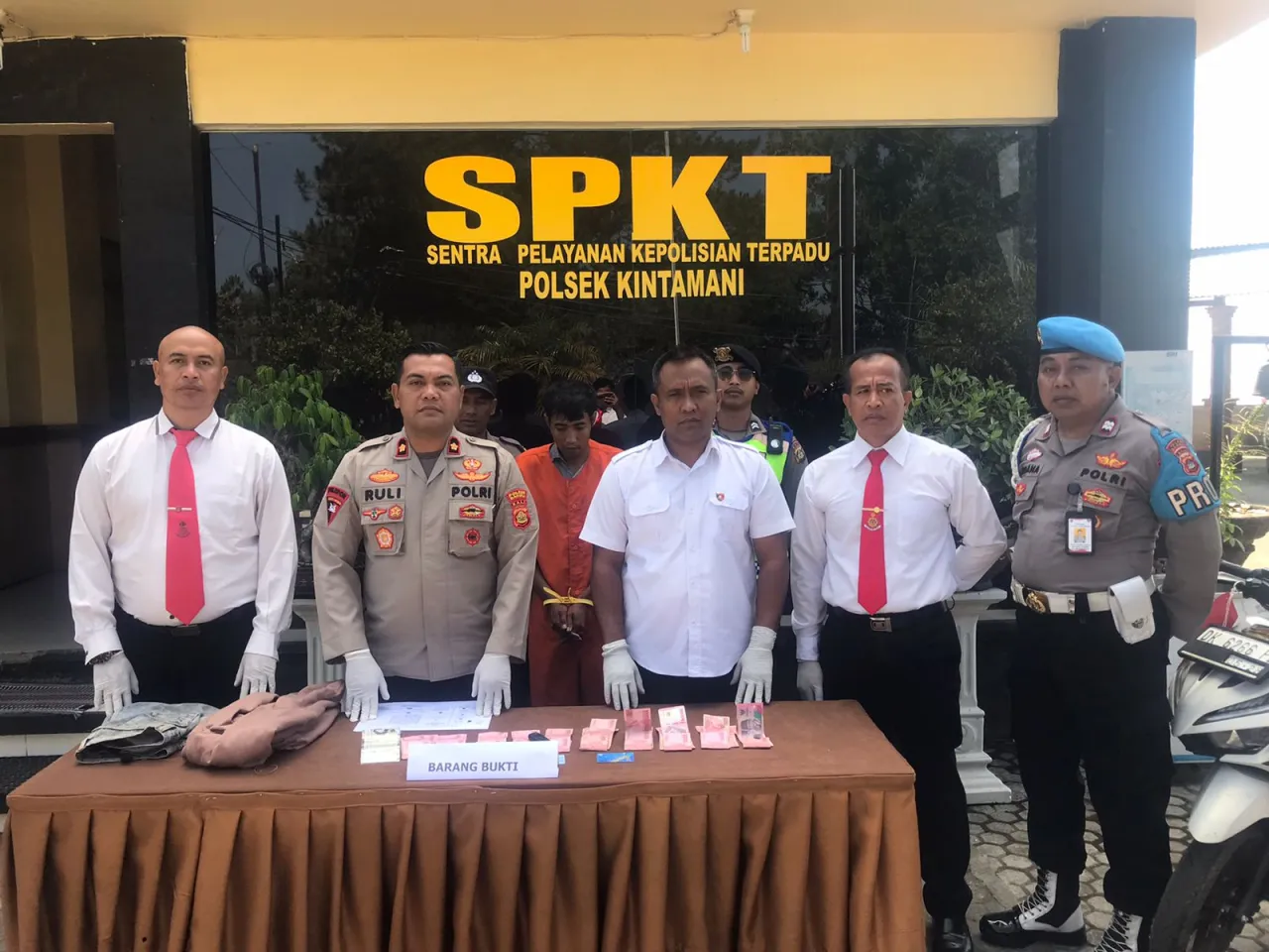 Polsek Kintamani Melaksanakan Press Release Pengungkapan Kasus Curanmor dan Pencurian Kartu ATM BRI