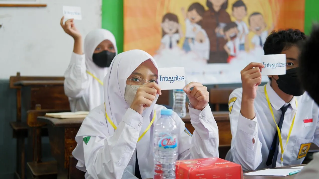 Ribuan Pelajar Surabaya Bersiap Ikuti KM 8