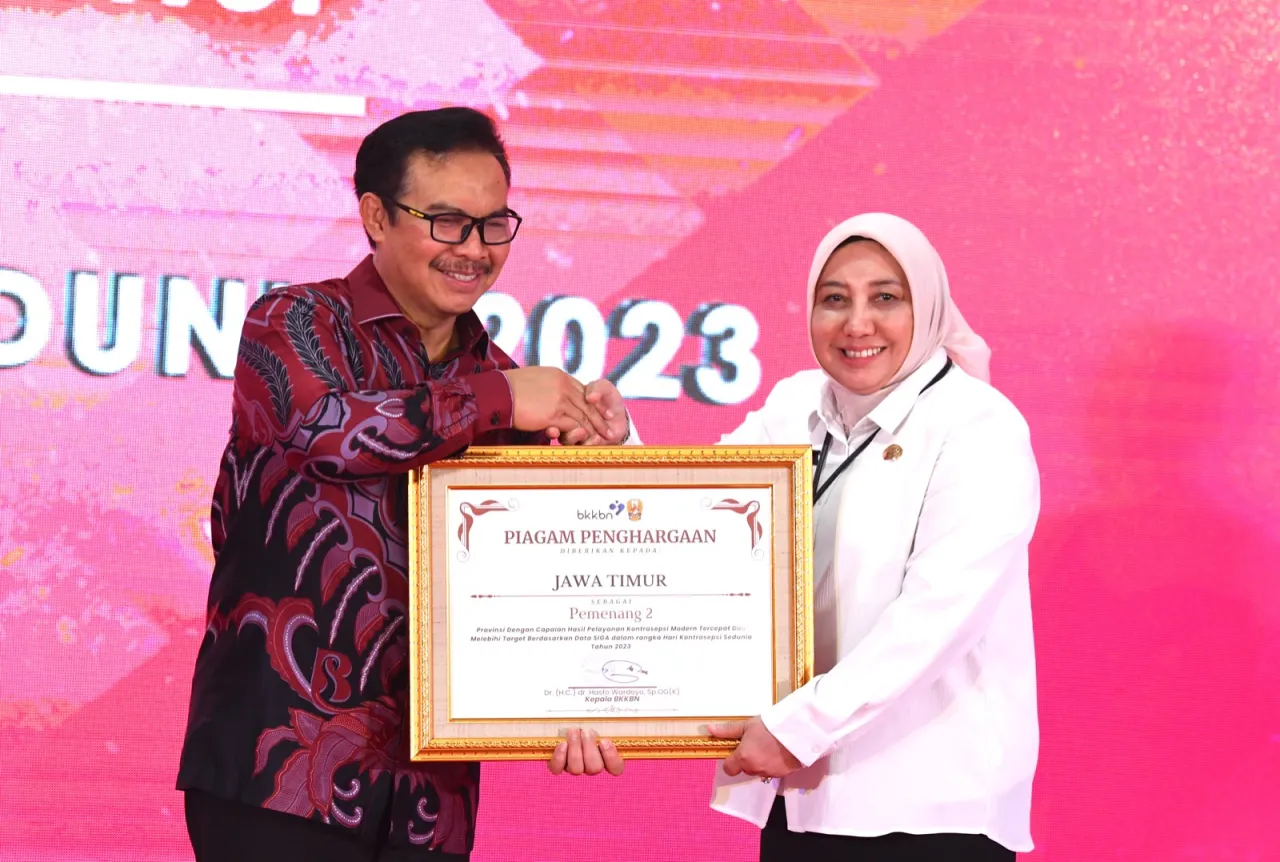 BKKBN Jawa Timur Sabet Dua Puncak Peringatan Hari Kontrasepsi Sedunia 2023