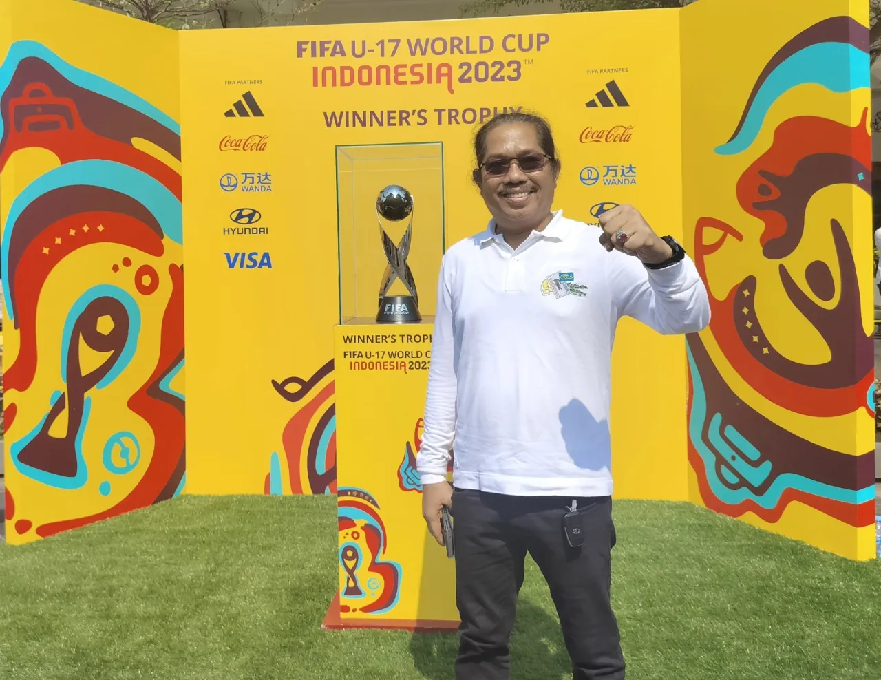 Budi Leksono Turut Hadir Saksikan Pawai Trophy Experience Piala Dunia U-17