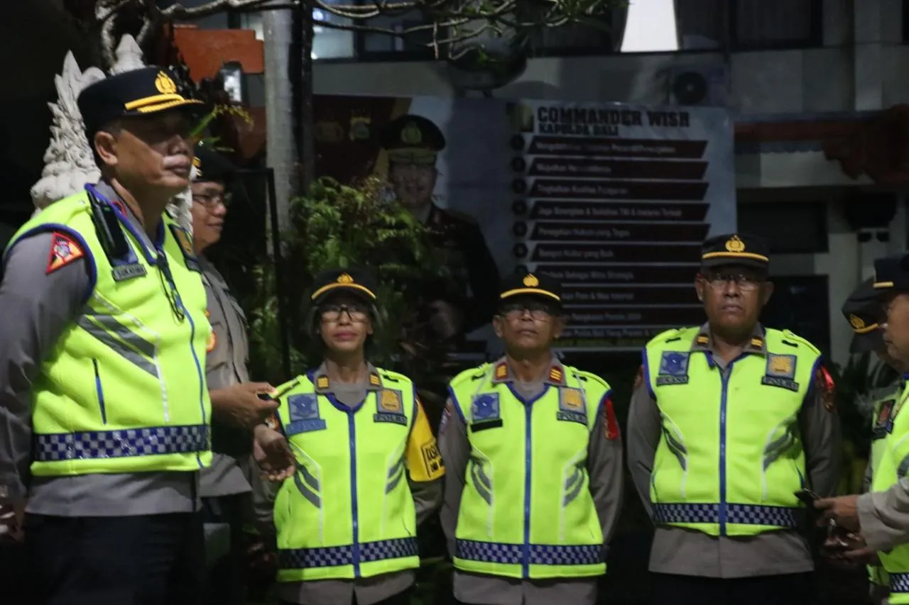 Wakaopsres Pimpin Apel personil Operasi Mantap Brata Agung 2023-2024 Cegah Gangguan Kamtibmas Malam Hari*