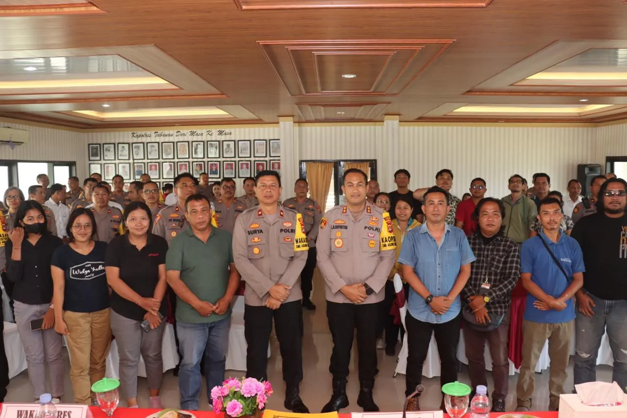 Kapolres Tabanan Konfrensi Pers akhir tahun 2023 dengan Awak Media di Mapolres Tabanan* 